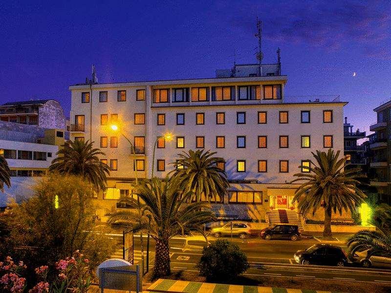 Hotel Carlton Pescara Esterno foto